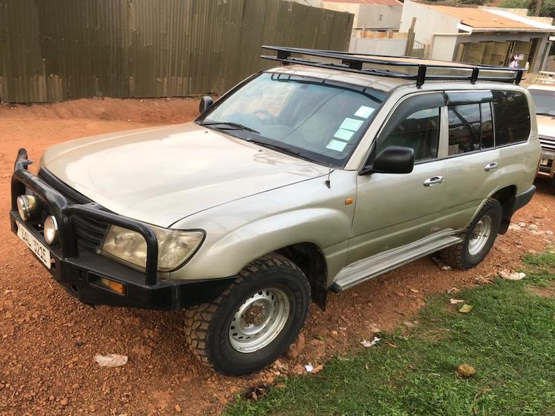 land-cruiser-gx-rentals