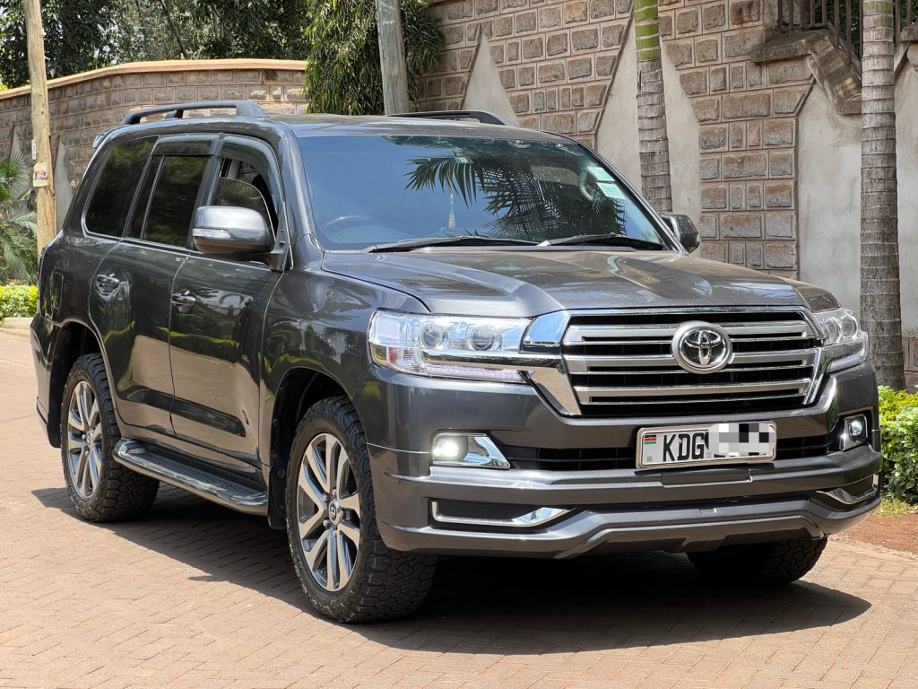 land-cruiser-v8-kenya