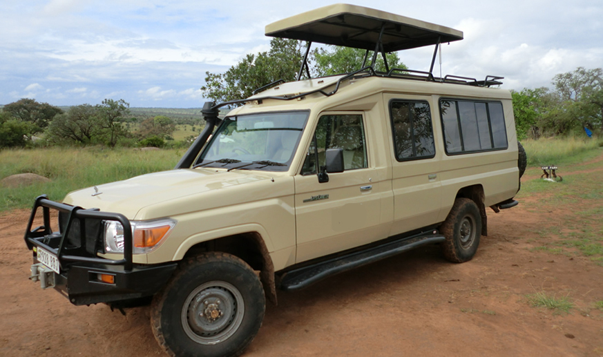 safari-land-cruiser-tanzania