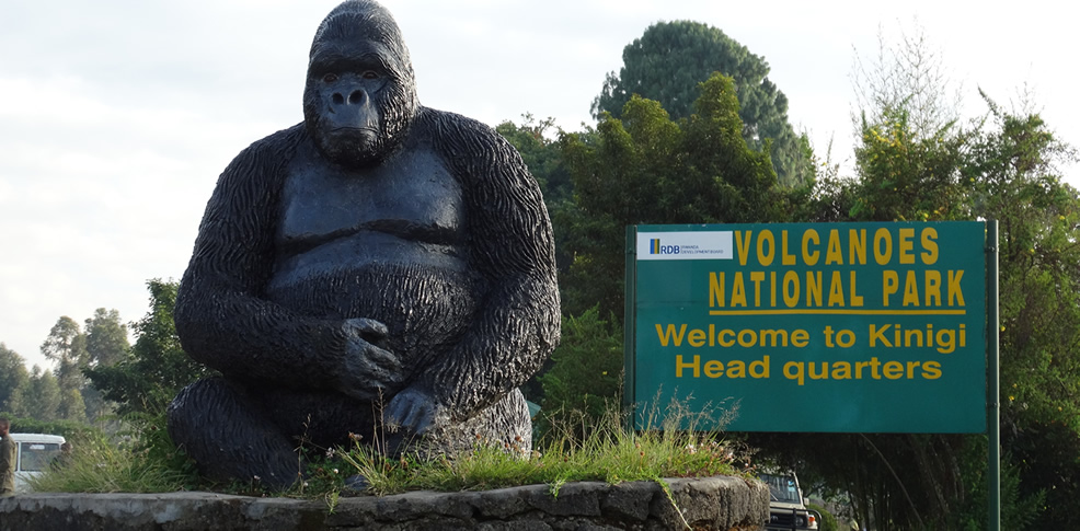 volcano-safari-rwanda
