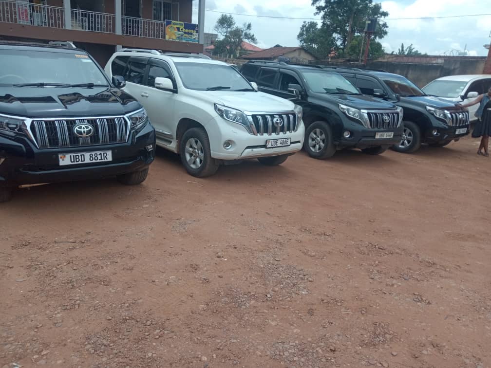 land-cruiser-prados-uganda